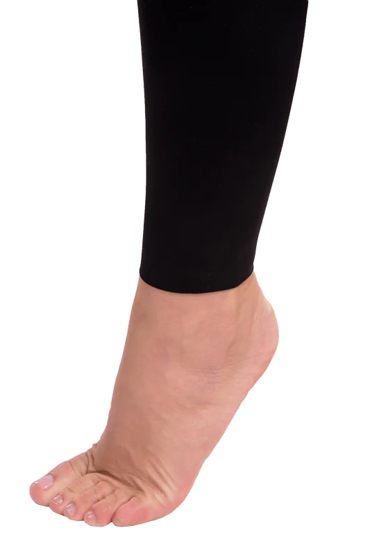 LIPOELASTIC Active Leggings with Medical Compression - Anti-Cellulite  (XS,Black) at  Women's Clothing store